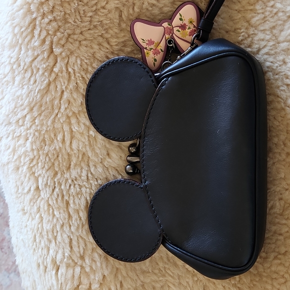 NWOT Disney X Coach Limited Edition Minnie Mouse Ears Bag🖤 🐭❤️ - Picture 8 of 16
